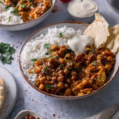 Kókusztejes curry tandoori csavarral, basmati rizzsel